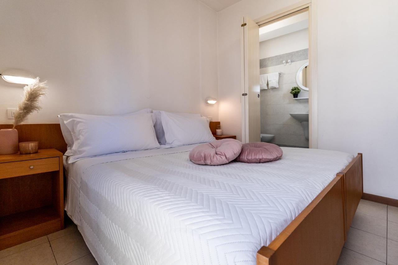 Hotel Alfonsina Riccione Luaran gambar