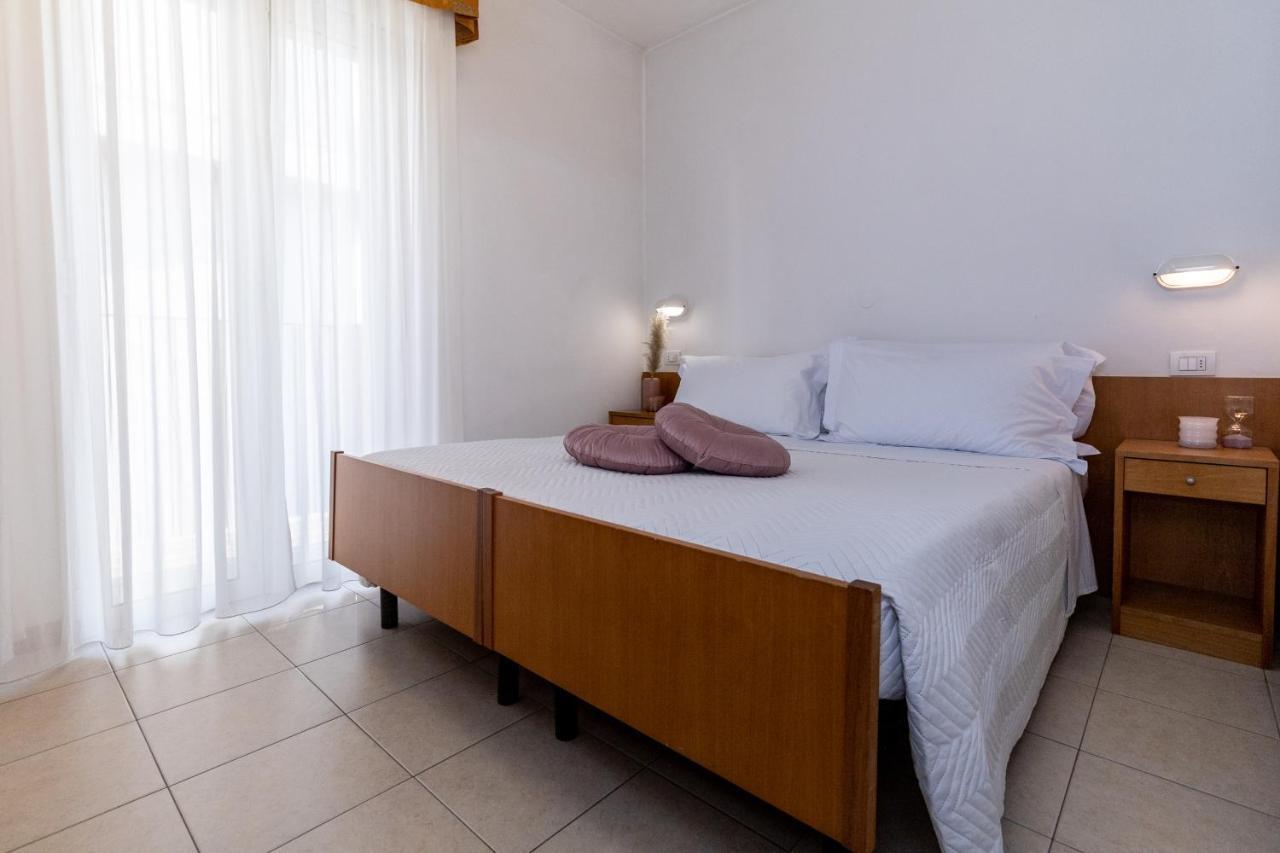 Hotel Alfonsina Riccione Luaran gambar